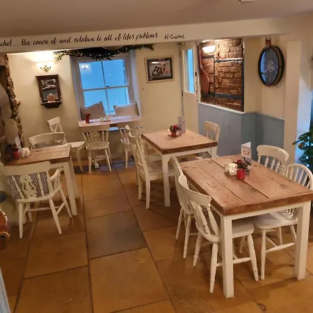 Bed & Breakfast Halfway House