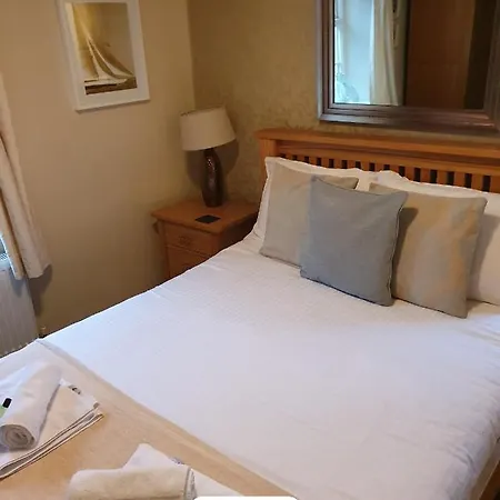 Halfway House Bed & Breakfast 3*