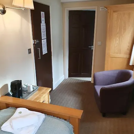 Halfway House 3* Kingsand
